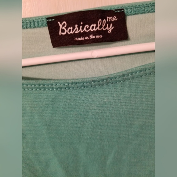 5 for $25 Basically me Mint Colored Top - Picture 3 of 5